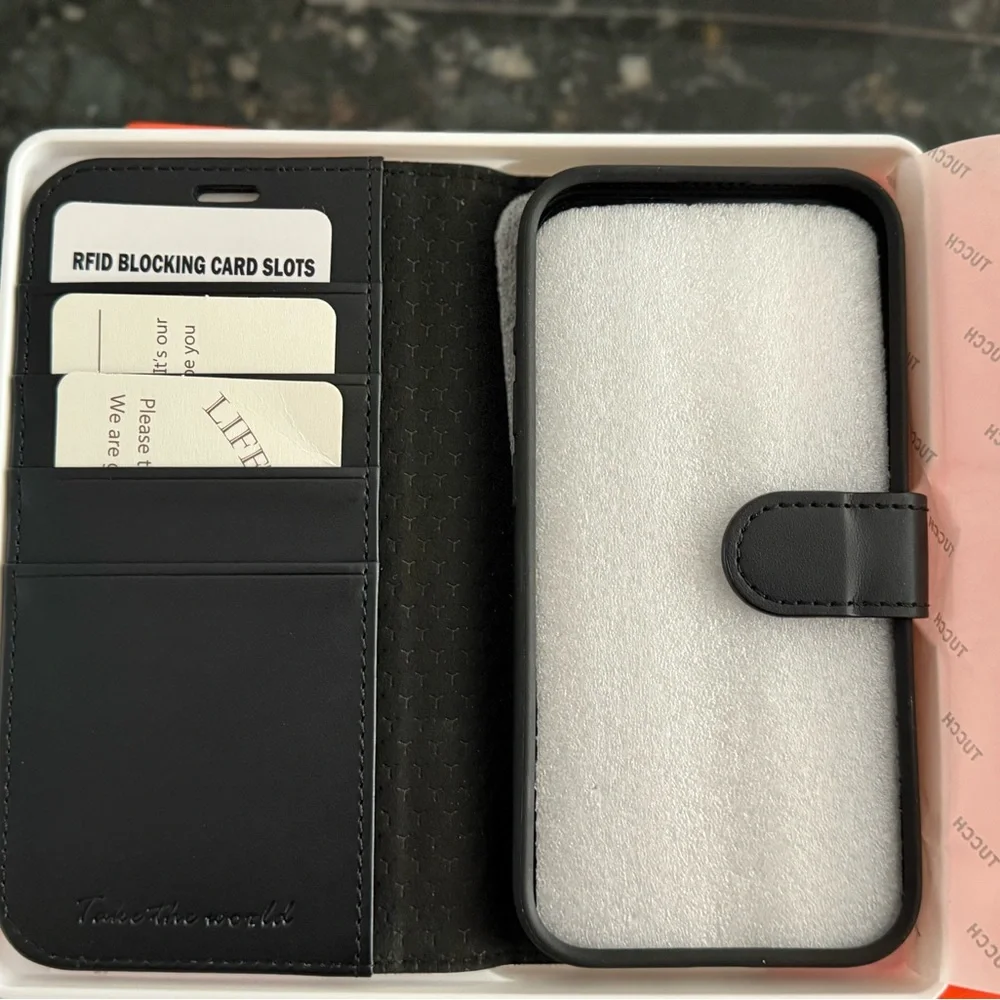 iPhone 15 Pro 6.1 Black Folio Case Wallet